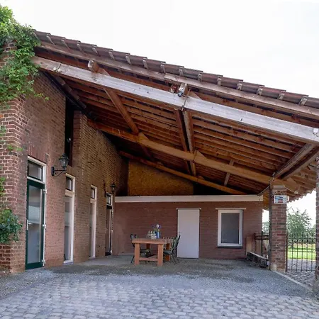 West 26 4 בית הארחה 3*